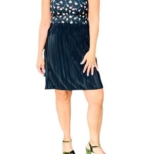 LuLaRoe Samantha Plissé Pleated Black Knee Length Skirt 3X NWT